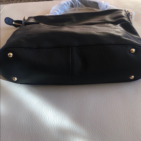 NWT Marc Fisher Genuine Leather slouchy hobo bag๐ - Picture 6 of 8